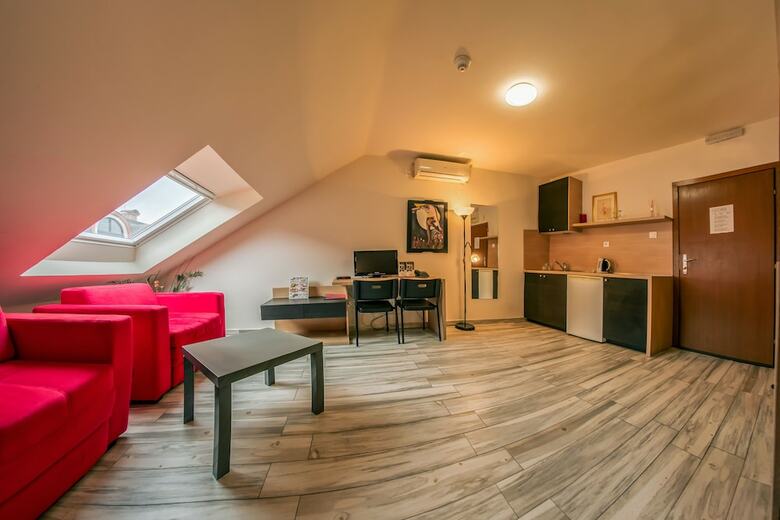 Aparthotel Garni Citi Hotel Veliki