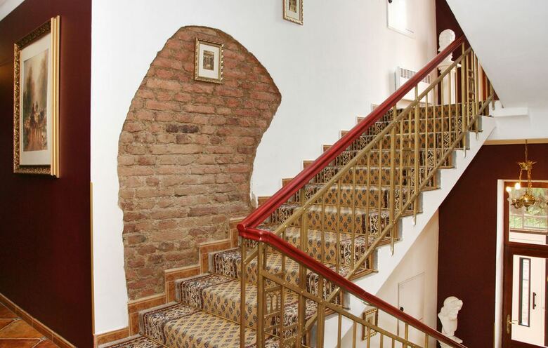 Hotel King Charles Boutique Residence