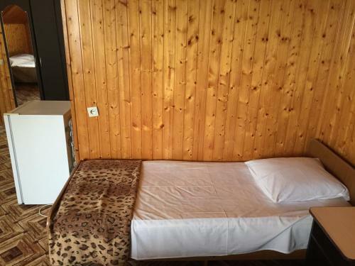 Hostal Alyona Hotel
