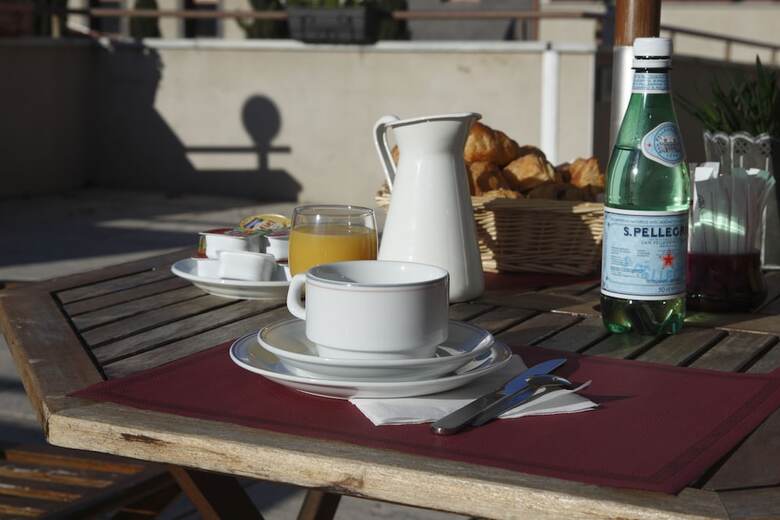 Hotel Adonis Carcassonne La Barbacane