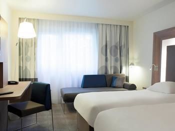 Hotel Novotel Chartres