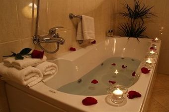 Hotel Holiday