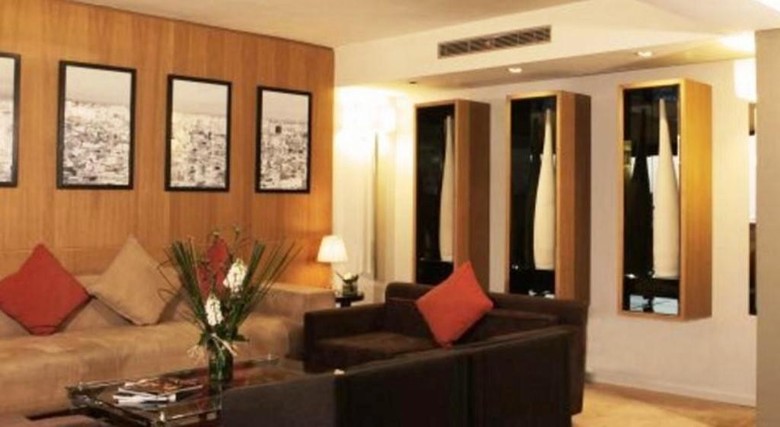 Hotel Golden Tulip Farah