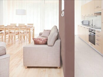 Aparthotel Gozdna Villa Mari