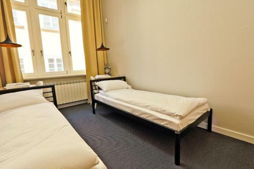 Sleep In Hostel & Apartments