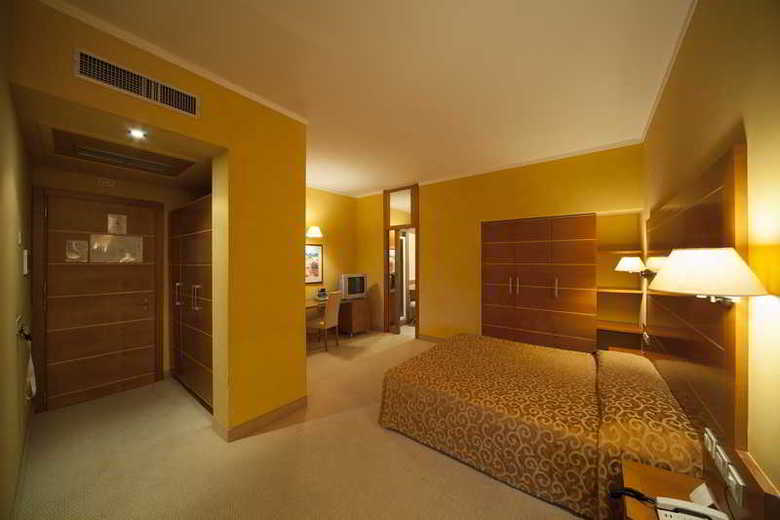 Hotel President