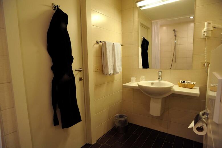 Flanders Hotel