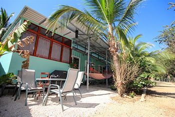 Hotel Jungle's Edge