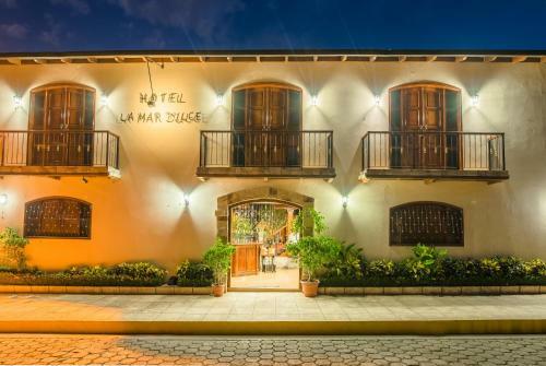Hotel La Mar Dulce