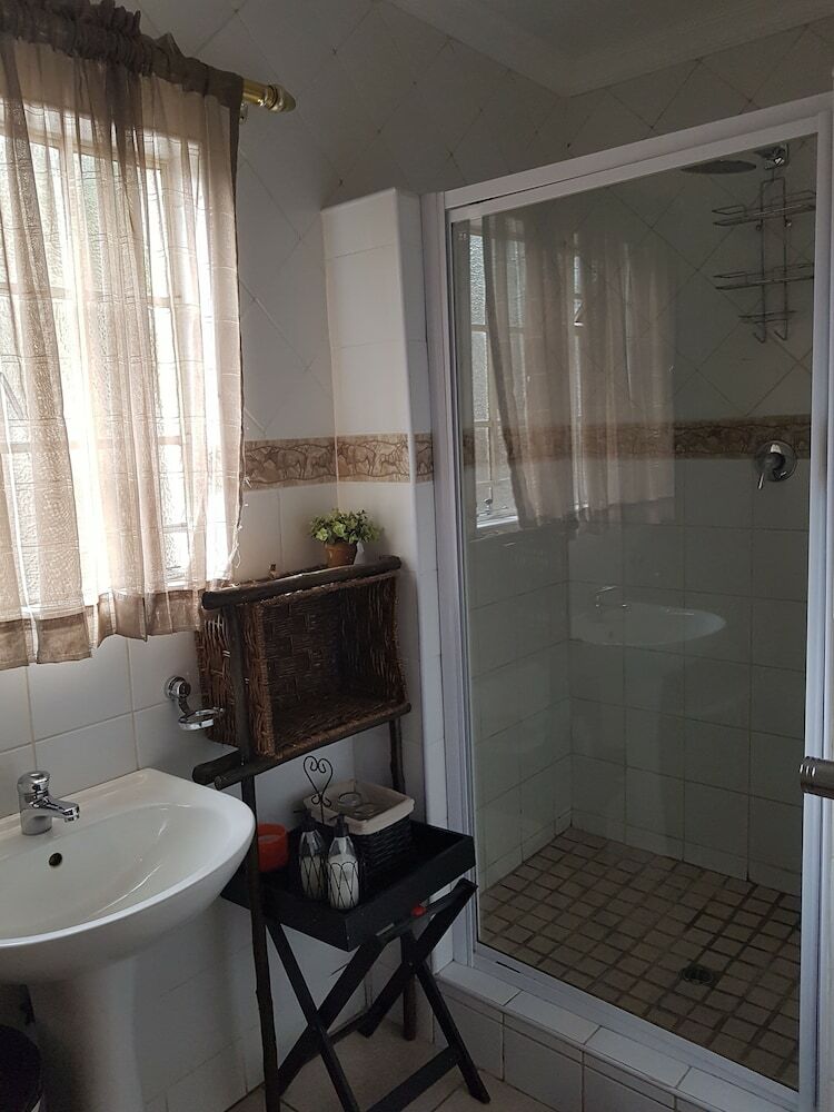 Hostal Lion's Guesthouse