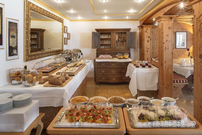Hotel Allalin