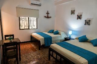 Hostal Villa64