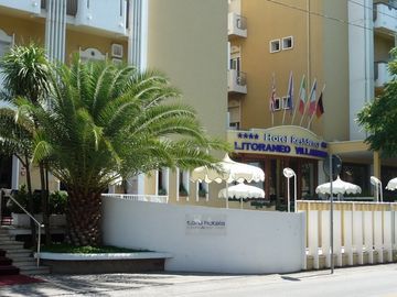 Suite Hotel Litoraneo
