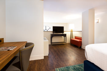 Mount Vernon Hotel