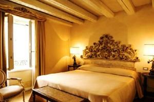 Hostal Relais Fra Lorenzo