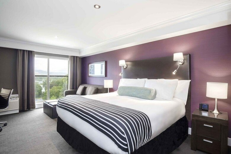 Sandman Signature Kamloops Hotel