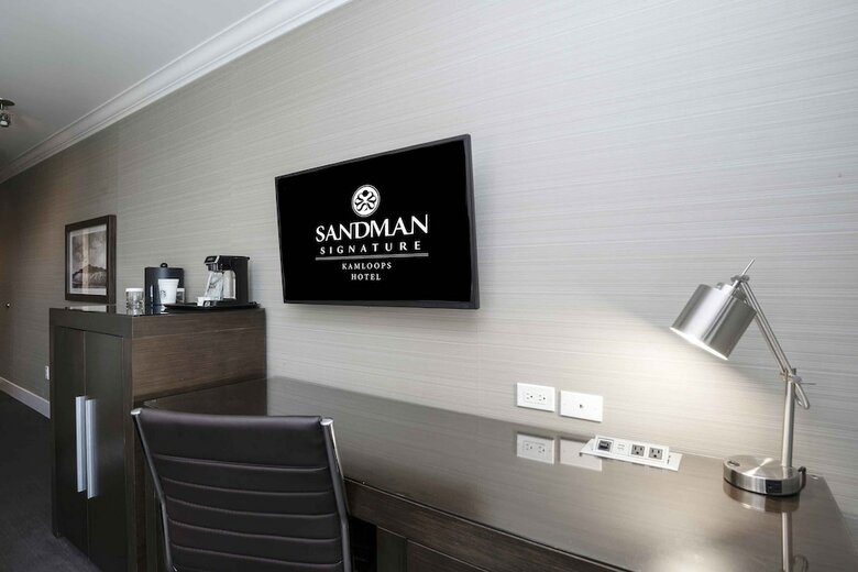 Sandman Signature Kamloops Hotel