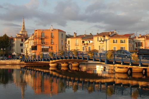 P'tit Dej-hotel Martigues Le 5