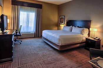 Holiday Inn Express Hotel & Suites Pell City