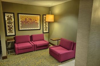 Holiday Inn Express Hotel & Suites Pell City