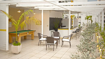 Hotel Village Icara�