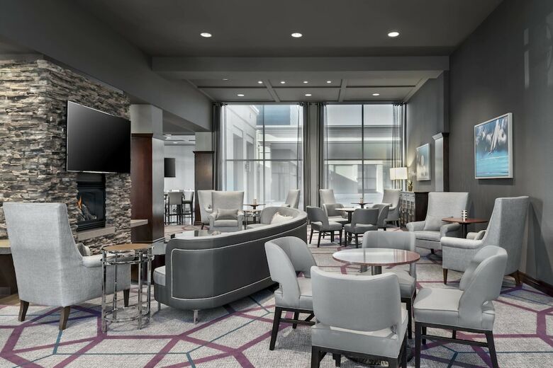 Sheraton Toronto Airport Hotel & Conference Centre