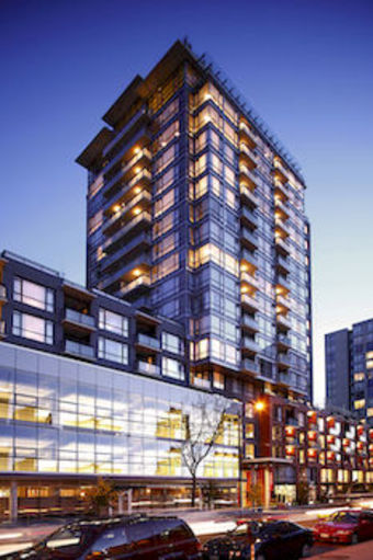 Aparthotel Level Furnished Living