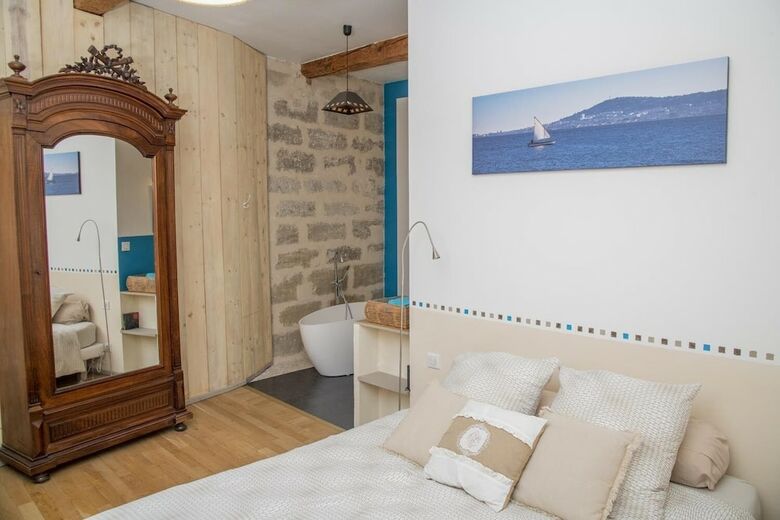 Apartments La Com�die De P�zenas