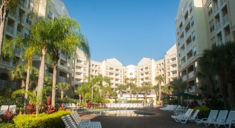 Hotel Vacation Village At Parkway