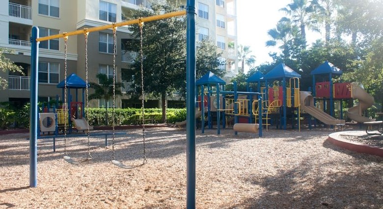 Hotel Vacation Village At Parkway