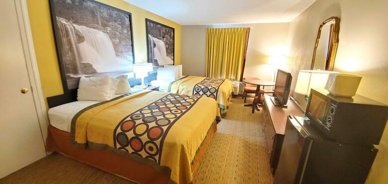 Hotel Super 8 Cornelia