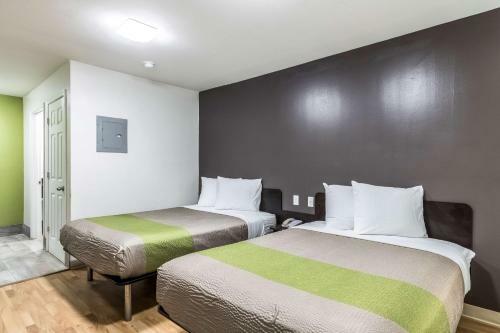 Motel Savannah Suites Savannah