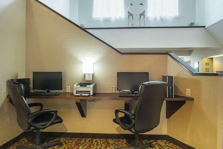 Hotel Sleep Inn And Suites Danville