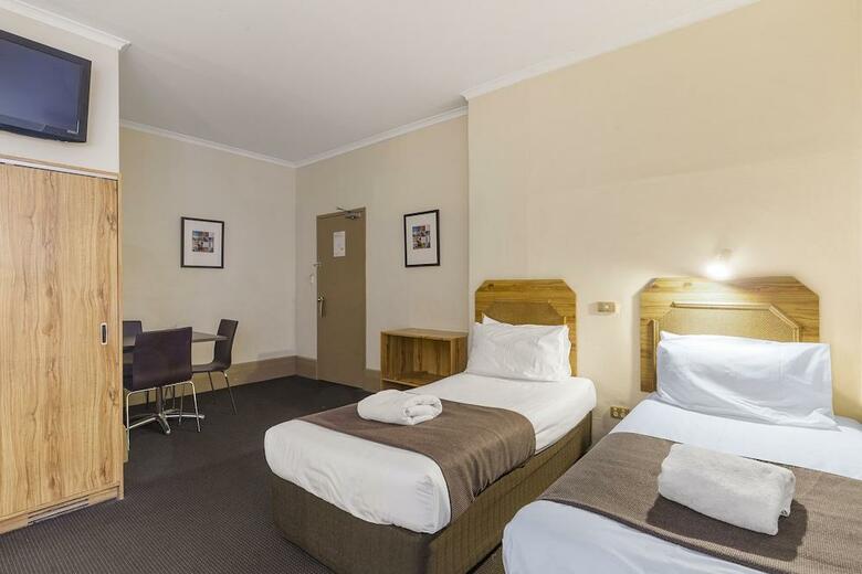 Hotel Adelaide Paringa