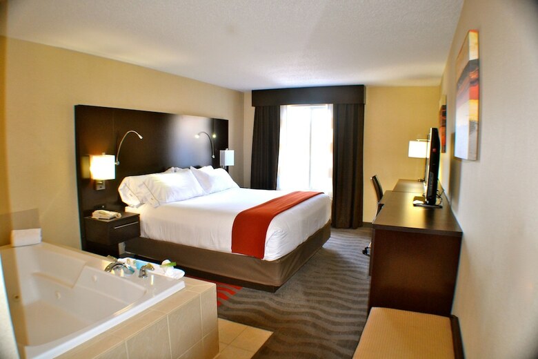 Holiday Inn Express Hotel & Suites Waterford