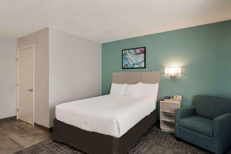 Hotel Hawthorn Suites By Wyndham Omaha/old Mill