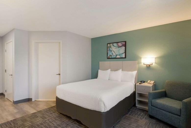 Hotel Hawthorn Suites By Wyndham Omaha/old Mill