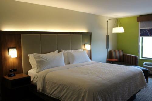 Hotel Holiday Inn Express Forest City
