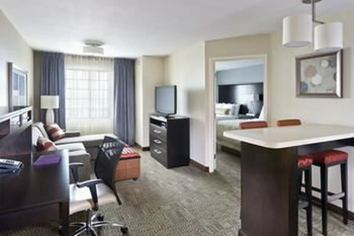 Hotel Staybridge Suites Canton