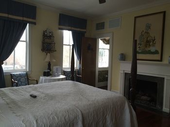 Bed & Breakfast Barksdale House Inn