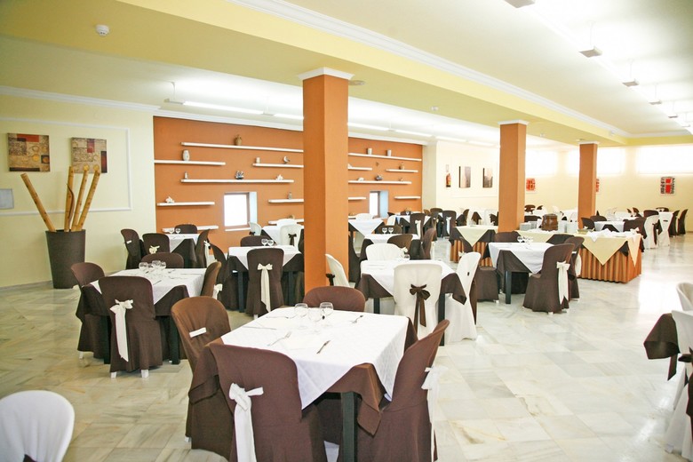 Hotel Ele La Perla
