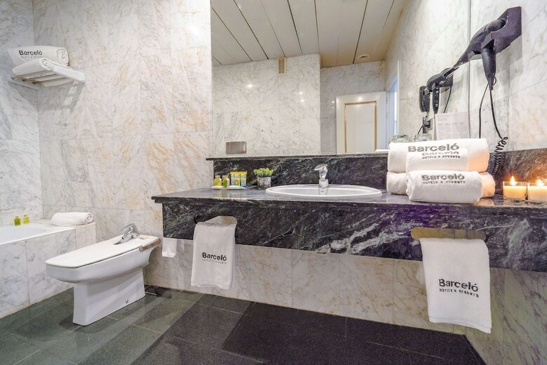 Hotel Barcel� Carmen Granada