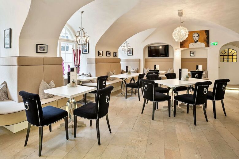 Hotel Altstadt Radisson Blu