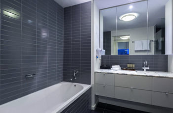 Hotel Grand Mercure Docklands