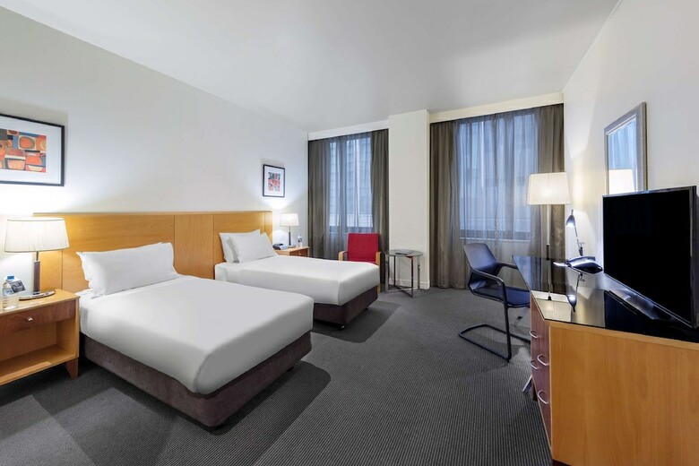 Hotel Radisson On Flagstaff Gardens