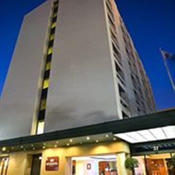 Hotel Seasons Of Perth