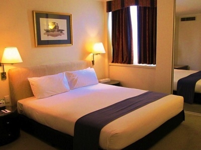 Hotel Seasons Of Perth