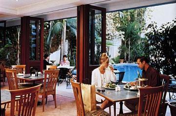 Hotel Seasons Of Perth