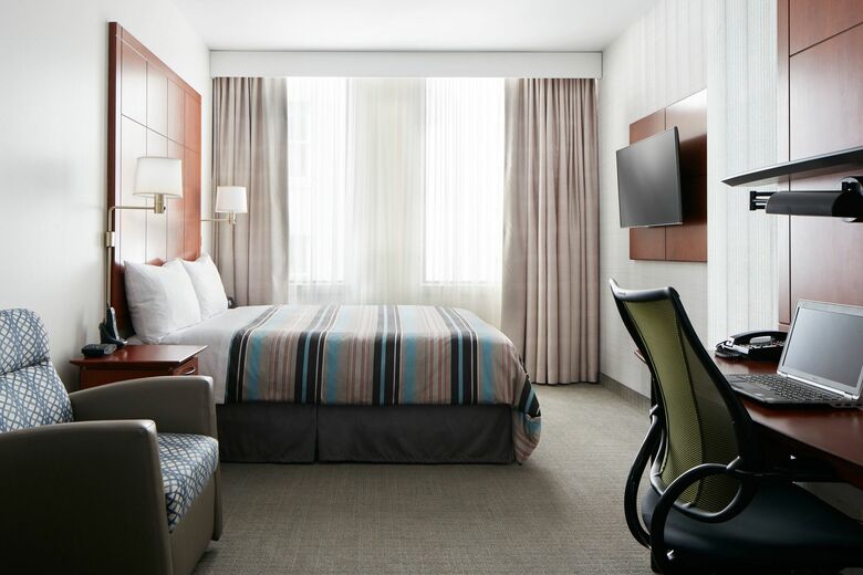Central Loop Hotel