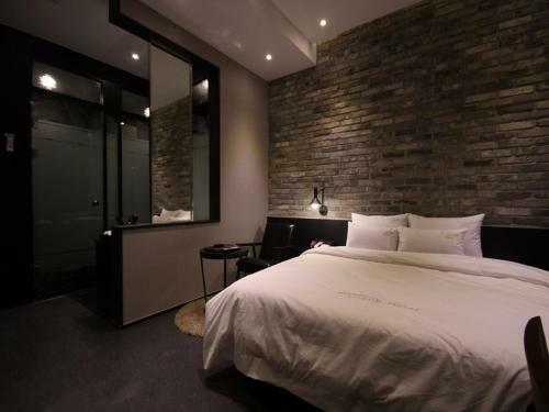 Hotel Almond Busan Station